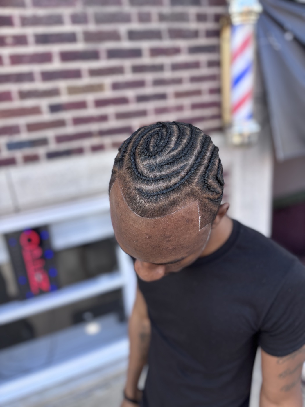Client detailed braided wave pattern